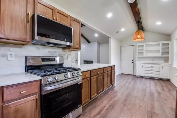Desoto, TX 75115,1020 Peach Lane