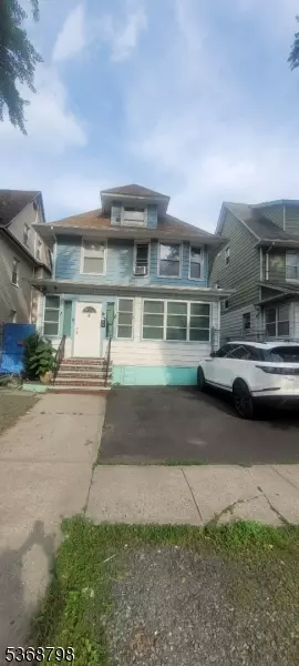 6 Emerson St, East Orange City, NJ 07018