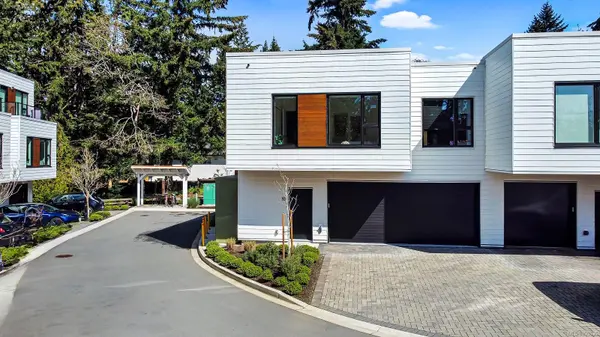 Colwood, BC V9B 1X7,2330 Sooke Rd #10