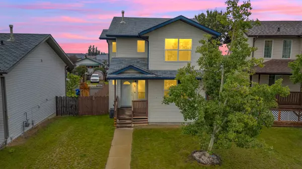 54 Whiterock Close, Blackfalds, AB T4M 0J9