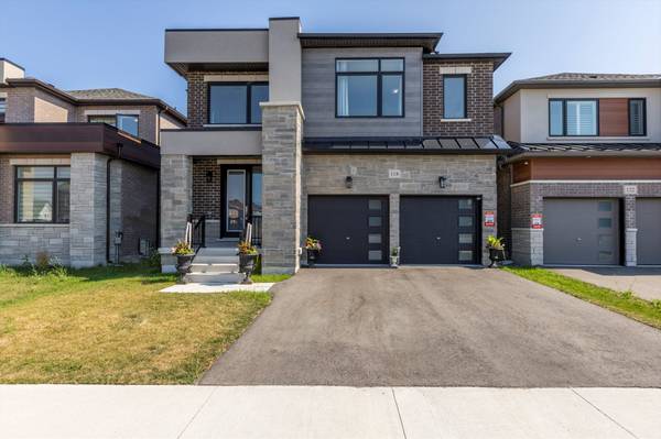 118 Whitehand DR, Clarington, ON L1B 0W1