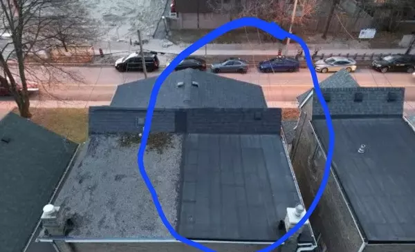 Toronto E03, ON M4C 4Z8,15 Eastdale AVE