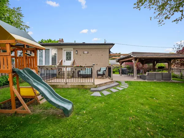 210 Ashlar RD, Richmond Hill, ON L4C 2W6
