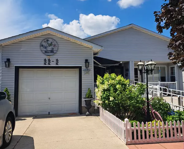 11-1 Stewart ST, Strathroy-caradoc, ON N7G 1A1