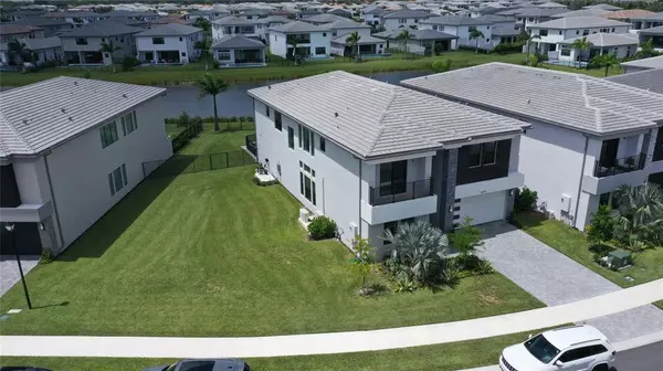 Boca Raton, FL 33434,8299 Essex Country Club Dr