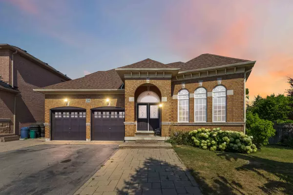 24 Meadow Ridge CT, Vaughan, ON L6A 0C3