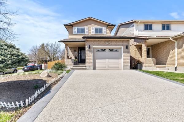 64 Athenia DR, Hamilton, ON L8J 1S7