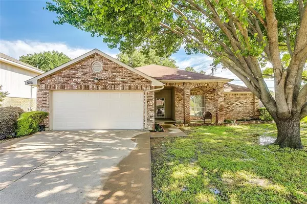 7001 Hawaii Lane, Arlington, TX 76016