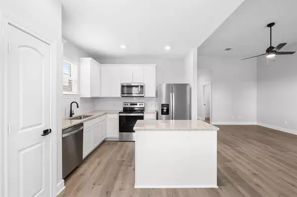 Hutchins, TX 75141,340 Live Oak Lane