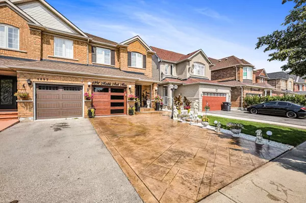 Mississauga, ON L5M 7P7,4891 Marble Arch Mews S