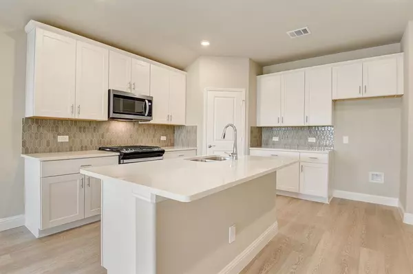 2217 Lone Star Lane, Seagoville, TX 75159