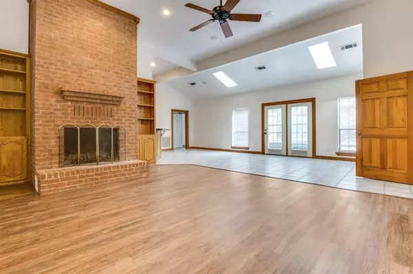 Midlothian, TX 76065,731 N Walnut Grove Road