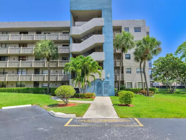 Pembroke Pines, FL 33026,1101 Colony Point Cir #422