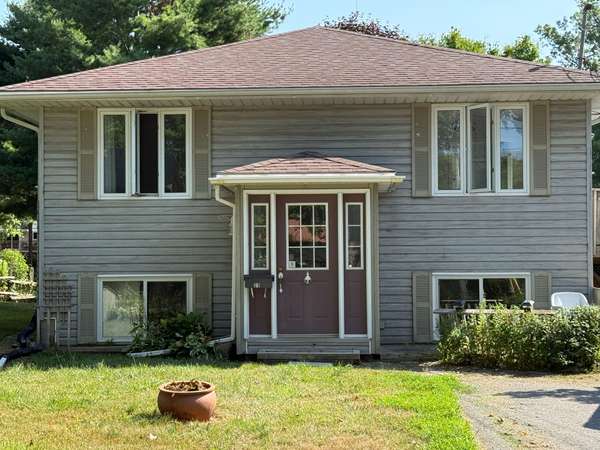 23 Union ST, Greater Napanee, ON K7R 2V8