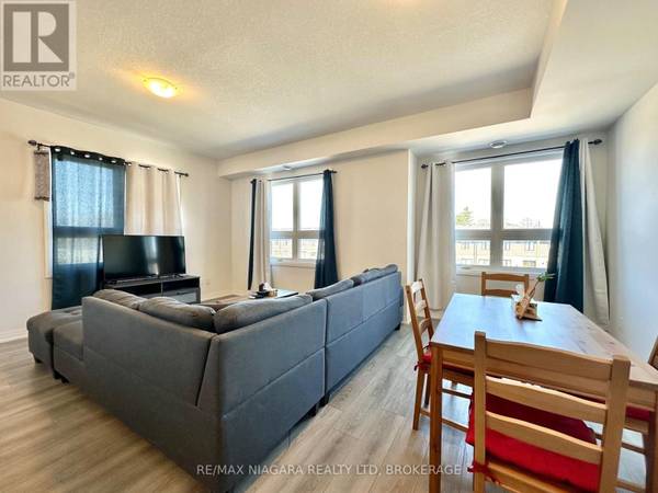 6705 Cropp ST, Niagara Falls, ON L2E 0C1