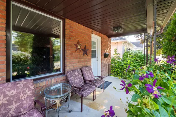 Owen Sound, ON N4K 3X4,558 13th A ST W