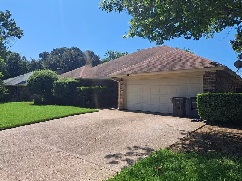 4505 Yellowleaf Drive, Fort Worth, TX 76133