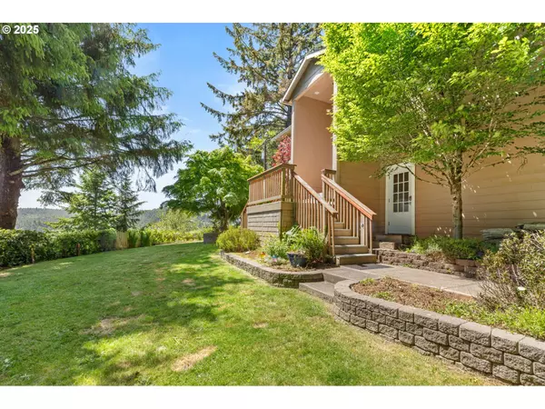 579 S SCHOONER CREEK RD, Lincoln City, OR 97367