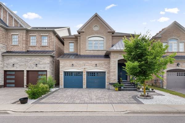 7 Sundew LN, Richmond Hill, ON L4E 1C3