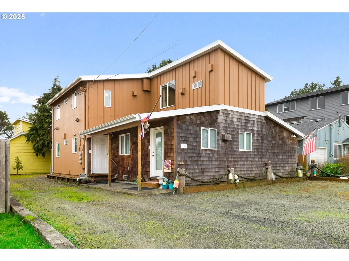 Seaside, OR 97138,337 16TH AVE