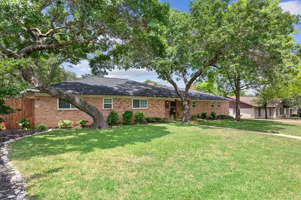 Woodway, TX 76712,7844 Fairway Road