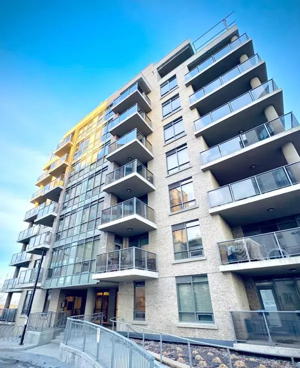 10 Shawnee HL Southwest #308, Calgary, AB T2Y 0K5