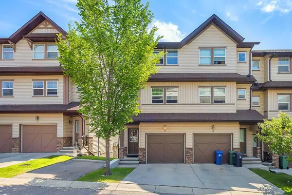 28 Heritage DR #13, Cochrane, AB T4C 0J8