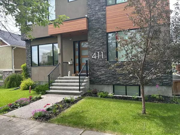 411 9 ST Northeast, Calgary, AB T2E 4K2