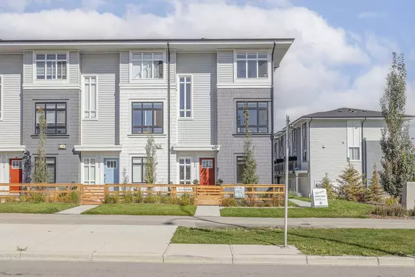 857 Belmont DR Southwest ##305, Calgary, AB T2X 4P2
