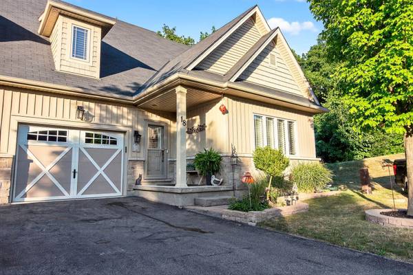18 Rolling LN, Hamilton, ON L8K 0A1