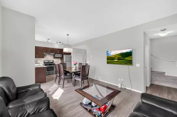 515 Redstone Northeast #202, Calgary, AB T3N 1M5