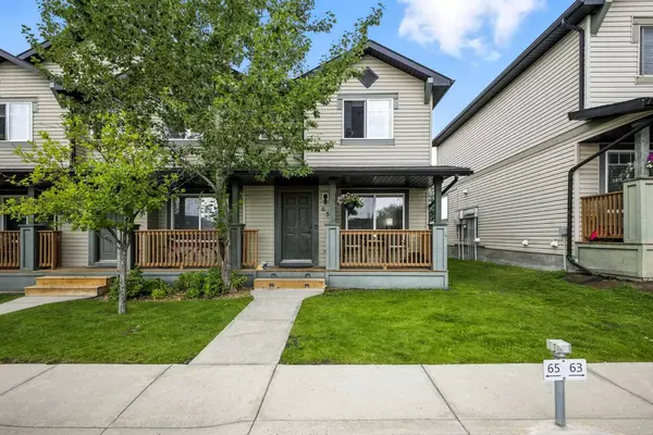 105 Drake Landing Common #65, Okotoks, AB T1S 0C9