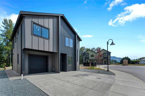 114 Plante Cres, Lake Cowichan, BC V0R 2G0
