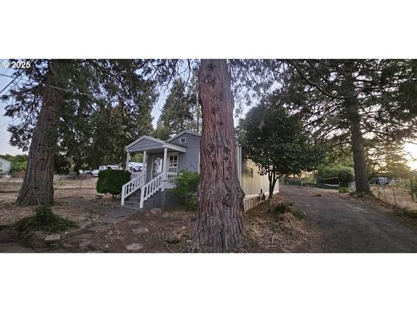 1248 NW ELLAN ST, Roseburg, OR 97470