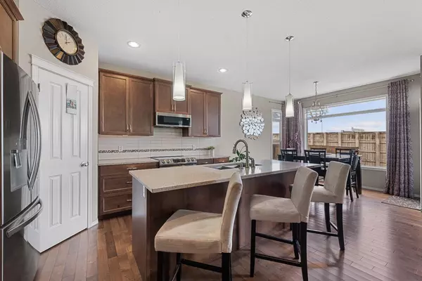 Calgary, AB T3K 0V2,353 Panora WAY NW