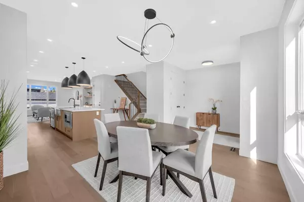 Calgary, AB T3B 1Y2,7722 46 AVE Northwest