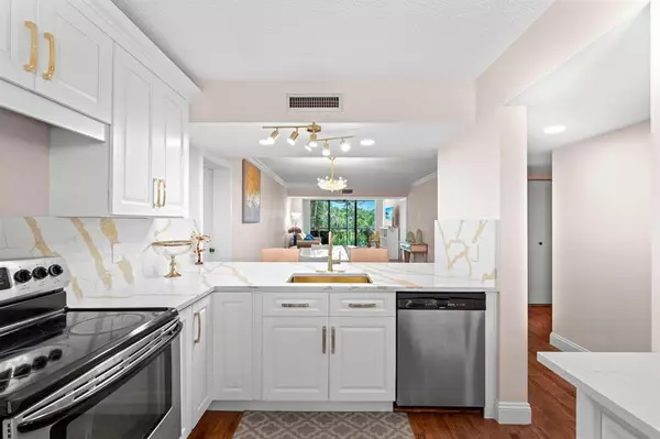 6133 Balboa Circle #306, Boca Raton, FL 33433
