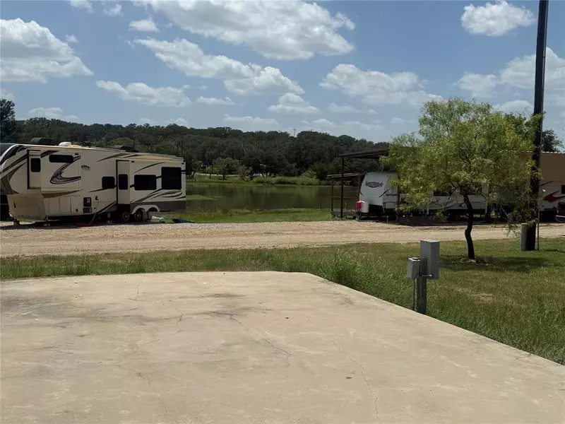 253 N Lakeside Circle, May, TX 76857