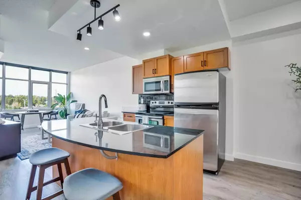 11811 Lake Fraser DR SE #5413, Calgary, AB T2J 7J1
