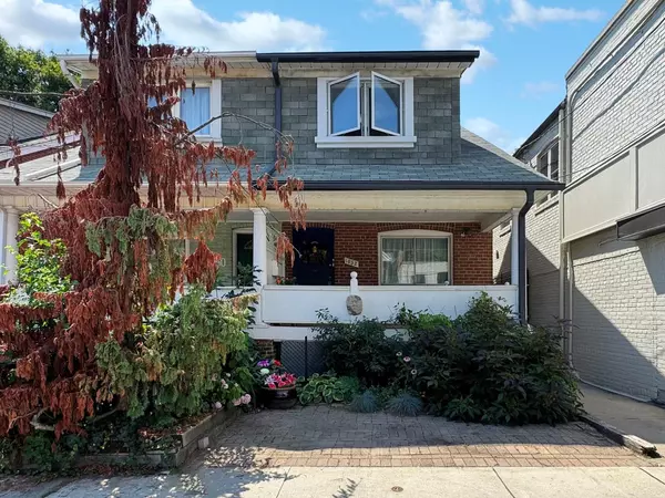 Toronto C10, ON M4P 2M4,1052 Mount Pleasant RD