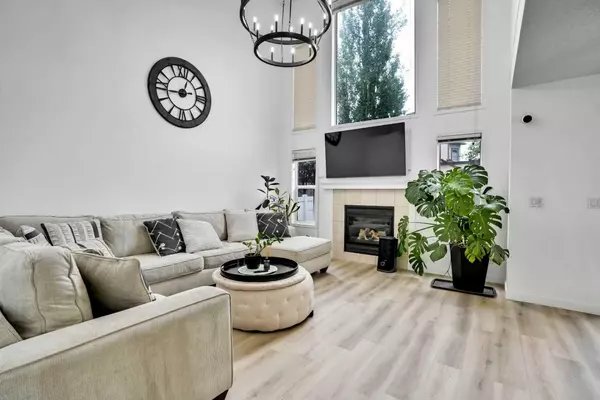 19 New Brighton DR SE, Calgary, AB T2Z 4B2