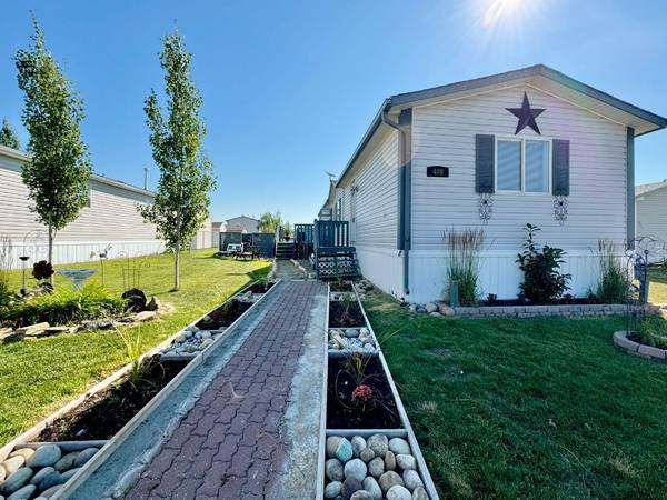 408 Silver Pointe DR, Rural Grande Prairie No. 1 County Of, AB T8W 5K5