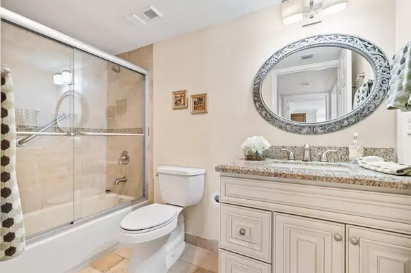 Boca Raton, FL 33434,3405 Bridgewood Dr #3405