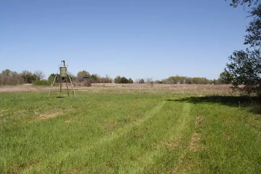 2432 VZ CR  2432, Canton, TX 75103