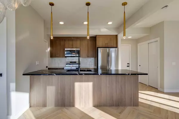 Calgary, AB T3P 2M3,14800 1 ST NW #206