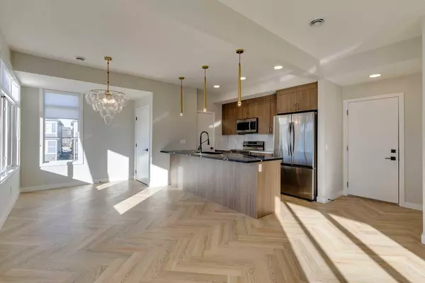 Calgary, AB T3P 2M3,14800 1 ST NW #206