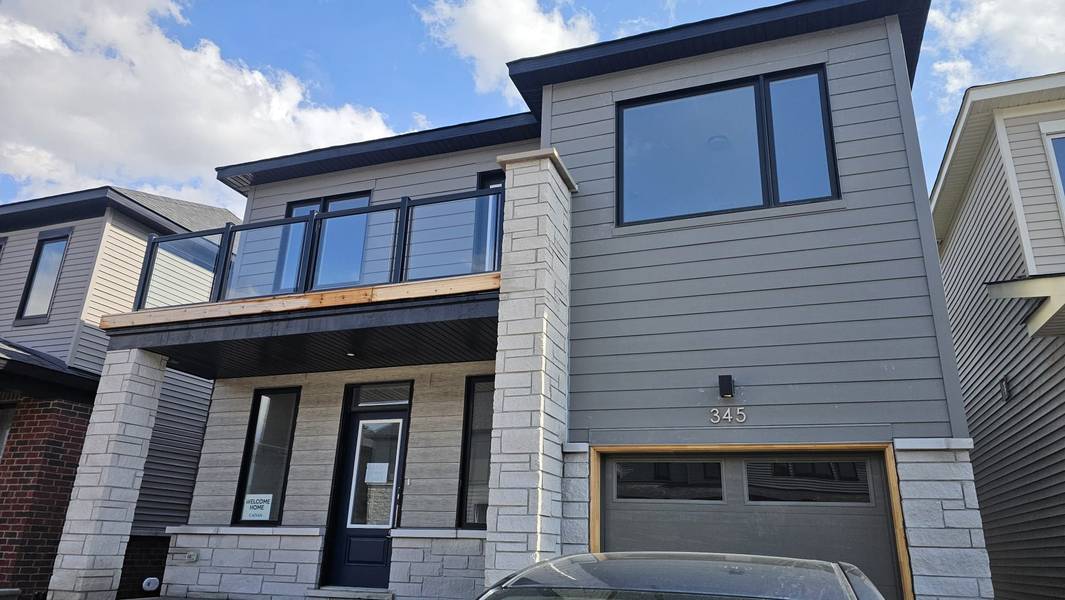 345 Peninsula RD, Barrhaven, ON K2J 7L9