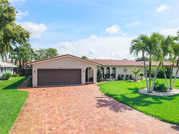 8477 NW 27th Dr, Coral Springs, FL 33065