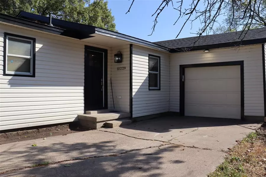 10922 Limestone Drive, Balch Springs, TX 75180