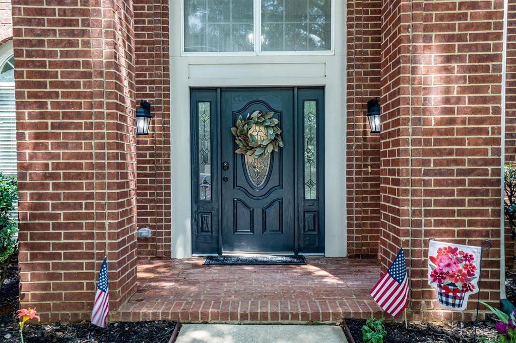 1092 Rosewood Drive, Grapevine, TX 76051